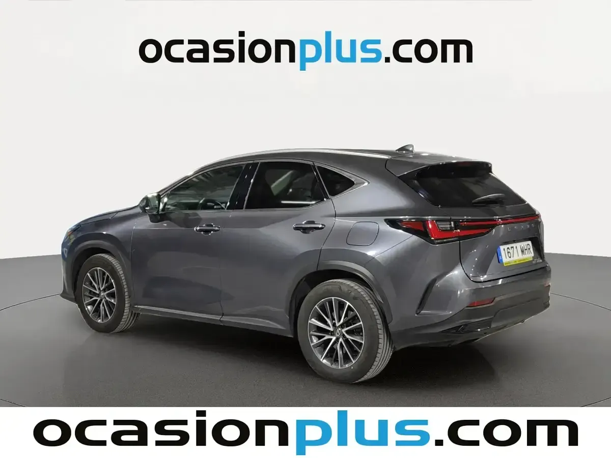 Usado Lexus NX450h+ Executive Line 306 CV (225 kW) 2023 Gris SUV