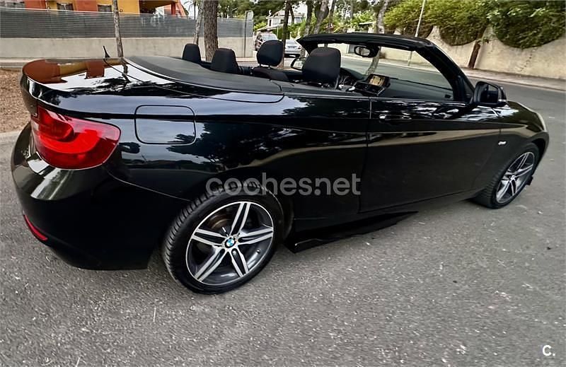 Usado BMW 218 Comfort Edition 136 CV (100 kW) 2015 Negro Descapotable