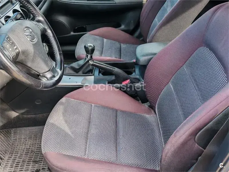 Usado Mazda 6 Active 120 CV (88 kW) 2005 Gris / plata Berlina