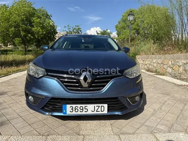 Usado Renault Mégane GrandTour Business 110 CV (80 kW) 2017 Azul Familiar