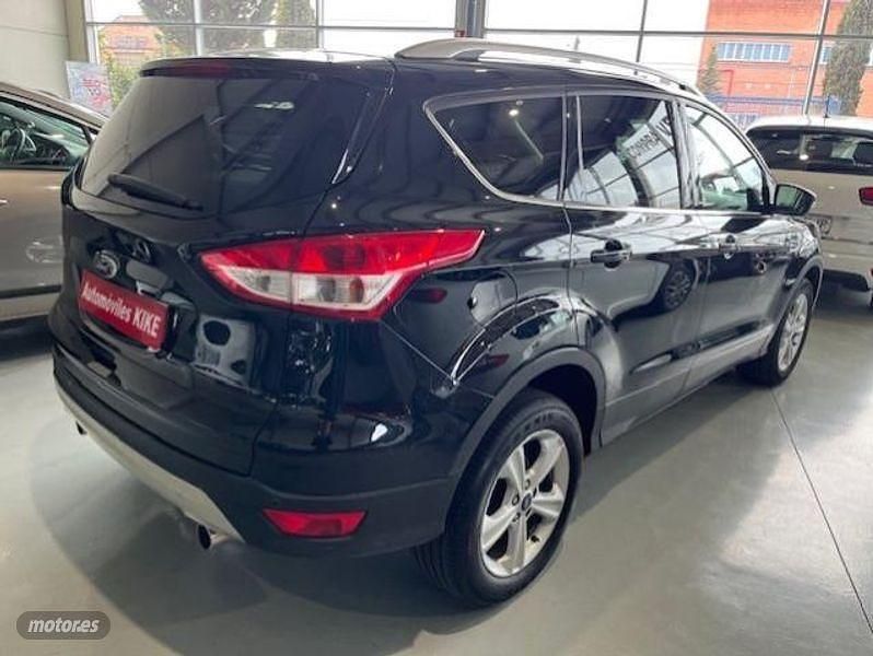 Usado Ford Kuga Trend 140 CV (102 kW) 2014 Negro SUV