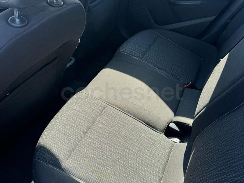 Usado Opel Astra Sportive 110 HP (80 kW) 2012 Branco Sedan