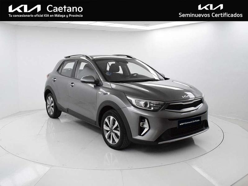 Usado Kia Stonic 101 CV (74 kW) 2025 Gris SUV