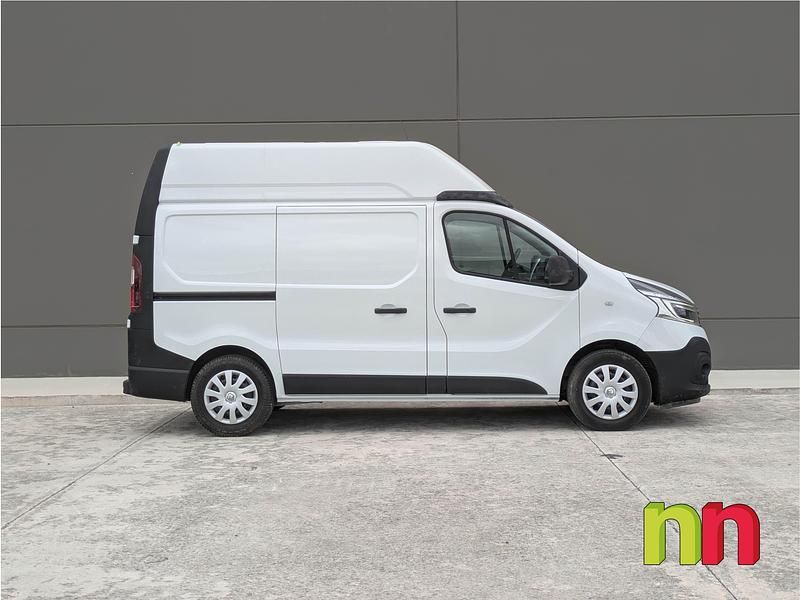 Usado Renault Trafic 145 CV (106 kW) 2021 Blanco Monovolumen