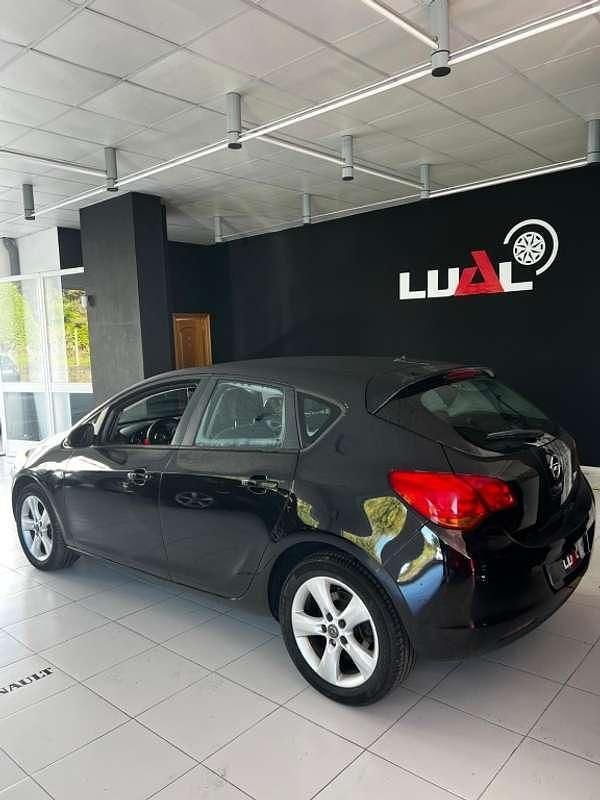Brugt Opel Astra Cosmo 110 HK (80 kW) 2011 Sort Hatchback