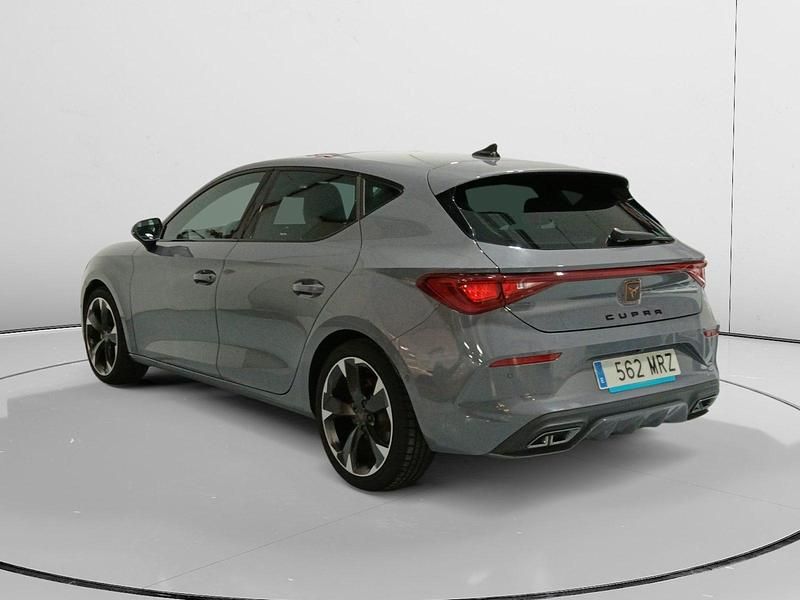 Usado Cupra Leon 150 CV (110 kW) 2023 Negro
