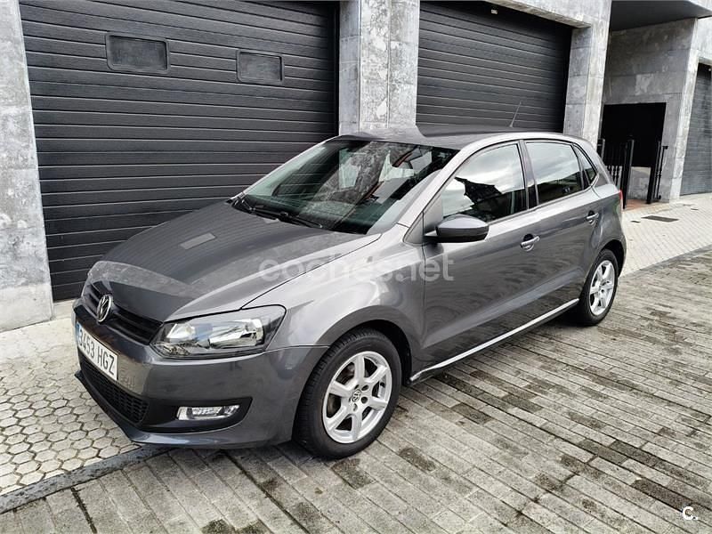 Gris / plata Usado 2011 VW Polo Advance Berlina | 9000 € (Precio justo) - Imagen 1/4