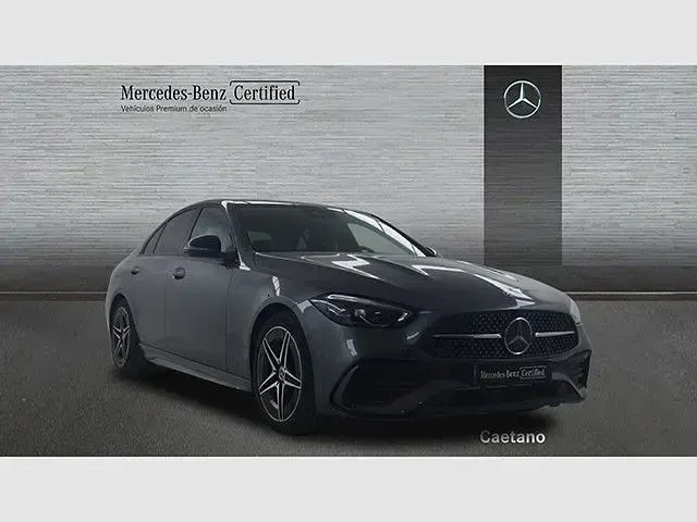 Usado Mercedes C300e 313 CV (230 kW) 2025 Gris selenita