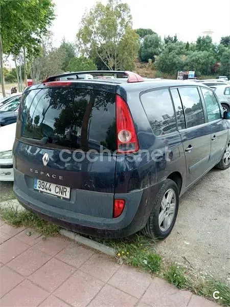 Usado Renault Grand Espace Expression 150 CV (110 kW) 2003 Azul Monovolumen