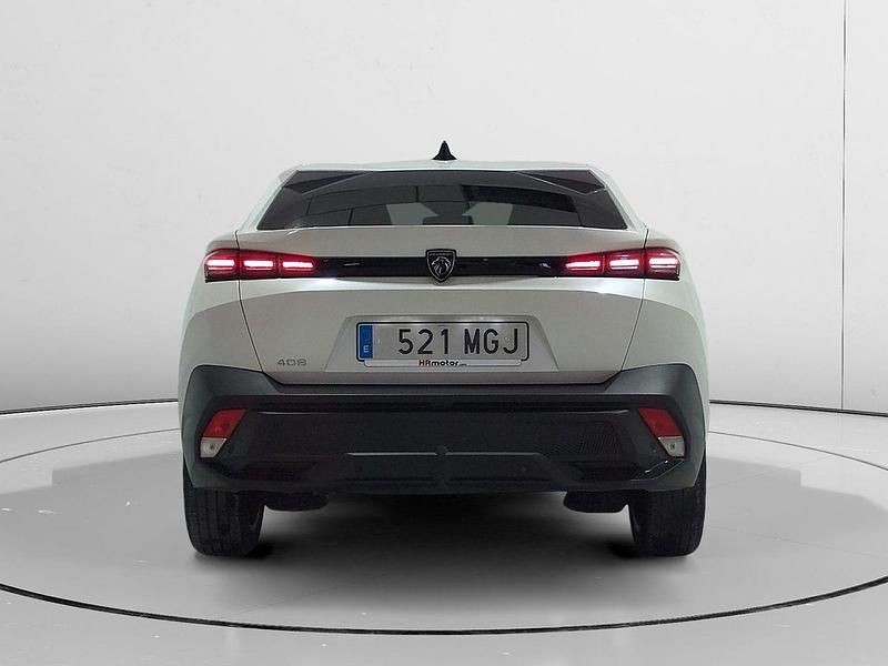 Usado Peugeot 408 Allure 131 CV (96 kW) 2023 Blanco Berlina