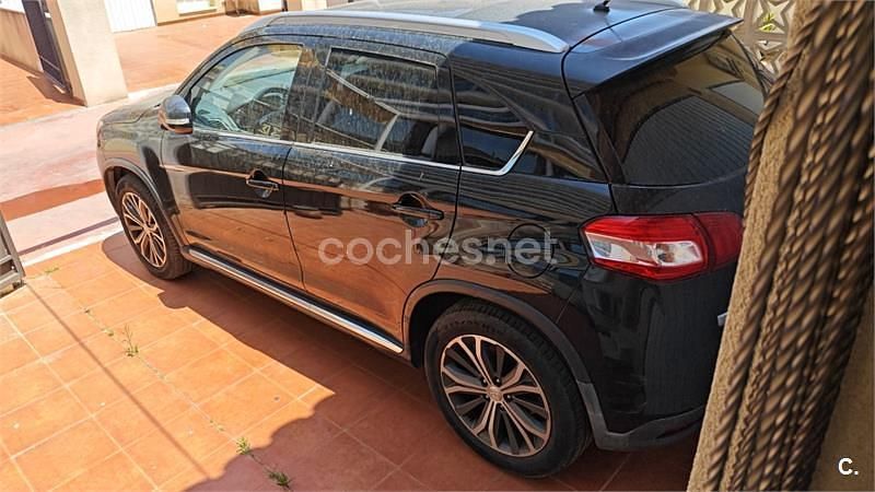 Negro Usado 2012 Peugeot 4008 Allure SUV | 6000 € - Imagen 1/4