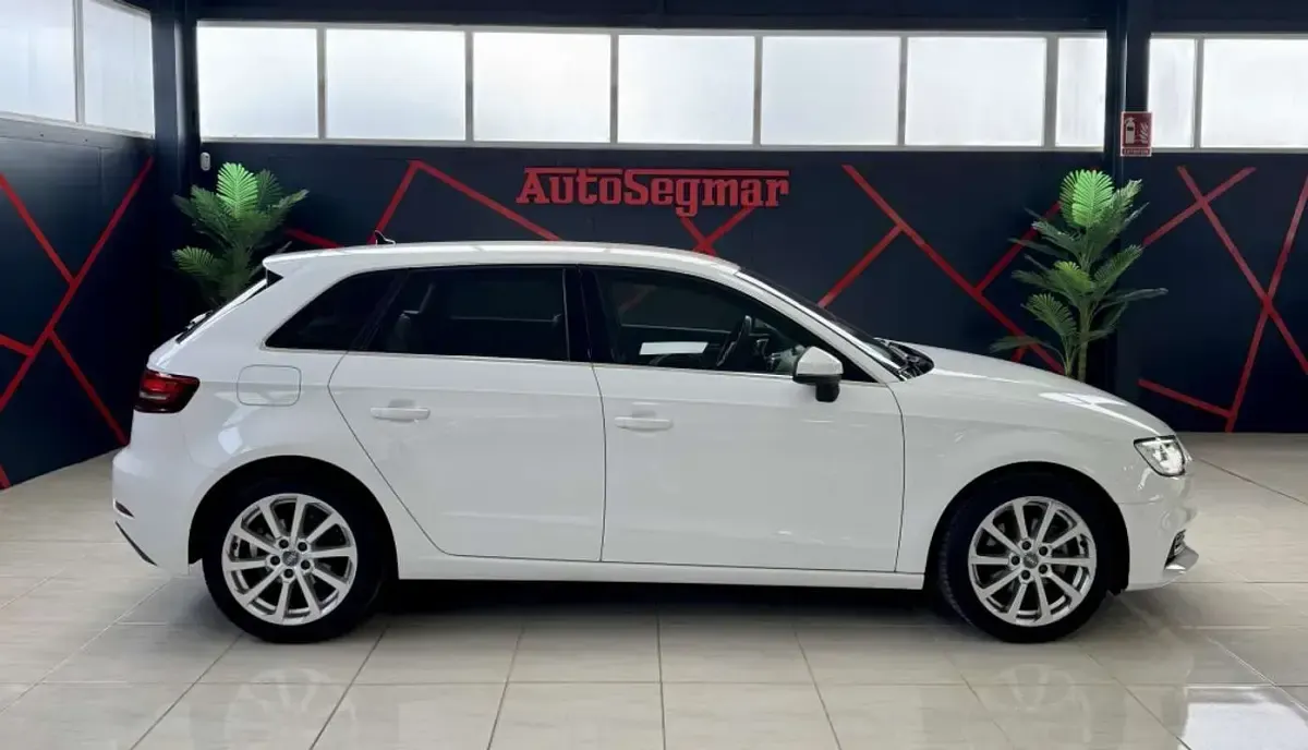 Usado Audi A3 Sportback Sport 116 CV (85 kW) 2017 Blanco Utilitario