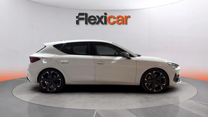 Usado Cupra Leon VZ 300 CV (220 kW) 2021 Blanco Utilitario