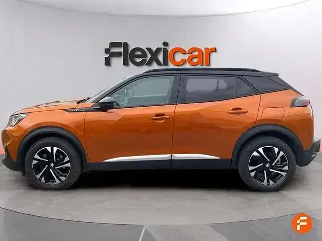 Usado Peugeot 2008 GT-line 130 CV (95 kW) 2020 Naranja SUV