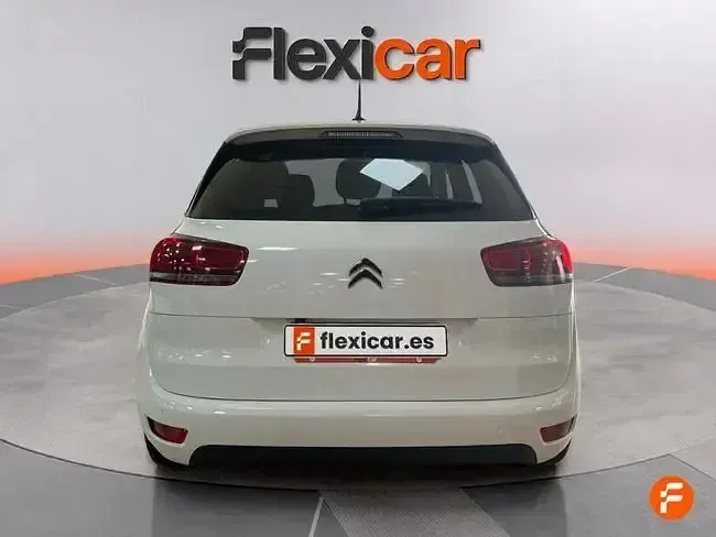 Usado Citroën C4 Feel 130 CV (95 kW) 2020 Blanco