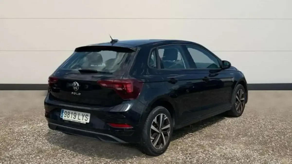 Usado VW Polo Life 110 CV (80 kW) 2022 Negro Utilitario