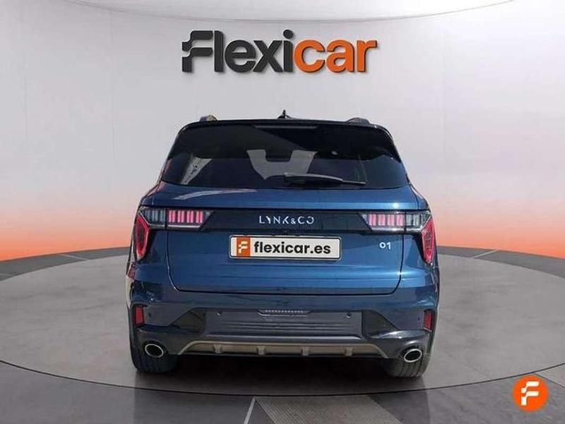 Usado Lynk & Co 01 261 CV (191 kW) 2022 Azul SUV