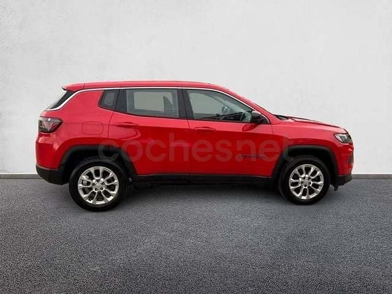Usado Jeep Compass Longitude 130 CV (95 kW) 2022 Rojo SUV