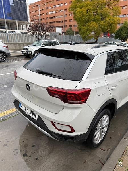 Usado VW T-Roc Business 115 CV (84 kW) 2024 Beige SUV