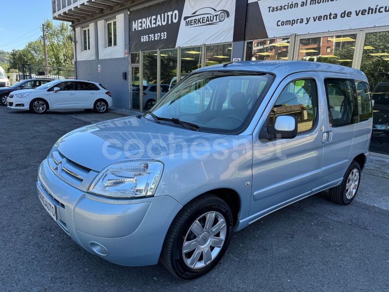 Azul Usado 2006 Citroën Berlingo Monovolumen | 4999 € - Imagen 1/4