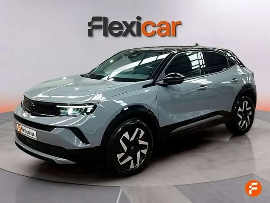 Usado Opel Mokka 136 CV (100 kW) 2025 Gris SUV
