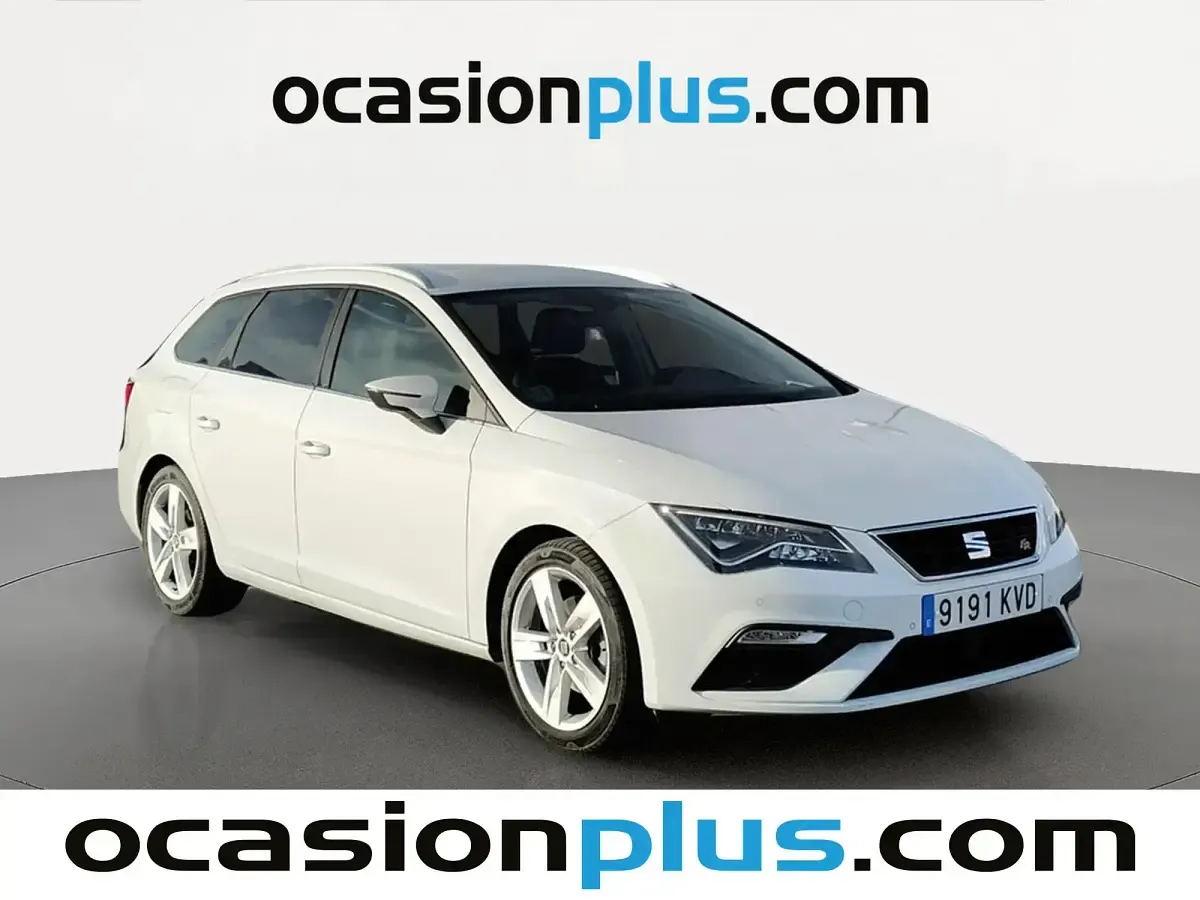 Usado Seat Leon FR 150 CV (110 kW) 2019 Blanco Familiar