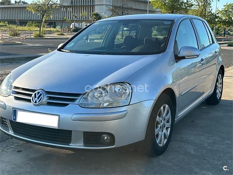 Usado VW Golf V Trendline 102 CV (75 kW) 2007 Gris / plata Berlina