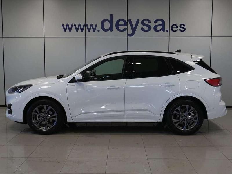 Usado Ford Kuga ST-Line 224 HP (164 kW) 2023 Branco SUV