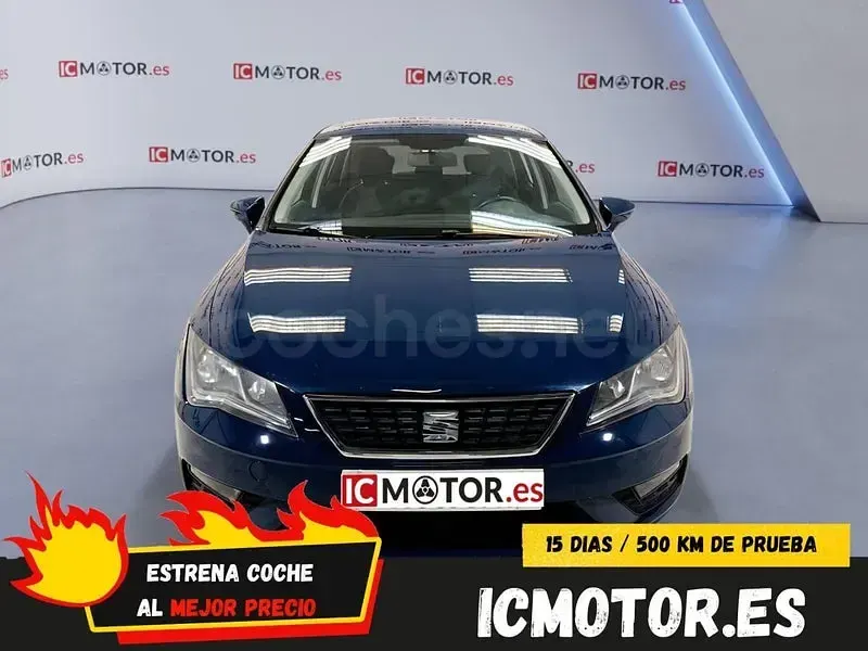 Usado Seat Leon Style 130 CV (95 kW) 2019 Azul Berlina