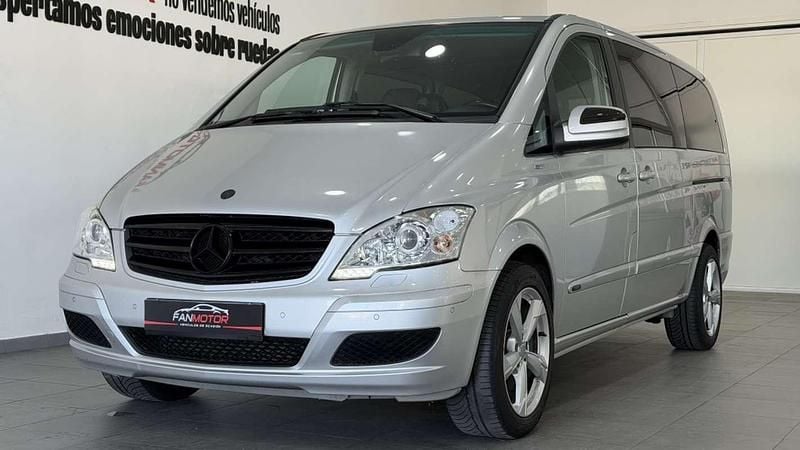 Usado Mercedes Viano 224 CV (164 kW) 2011 Gris Monovolumen
