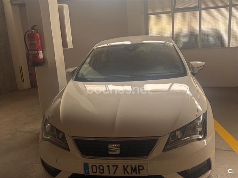 Usado Seat Leon Style 125 HP (91 kW) 2018 Branco Sedan