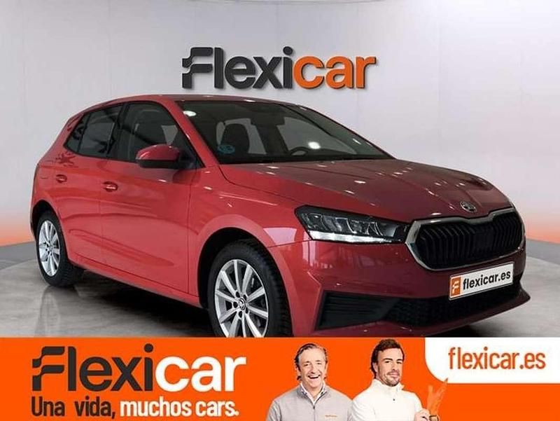 Usado Skoda Fabia Active 80 CV (58 kW) 2021 Rojo Utilitario