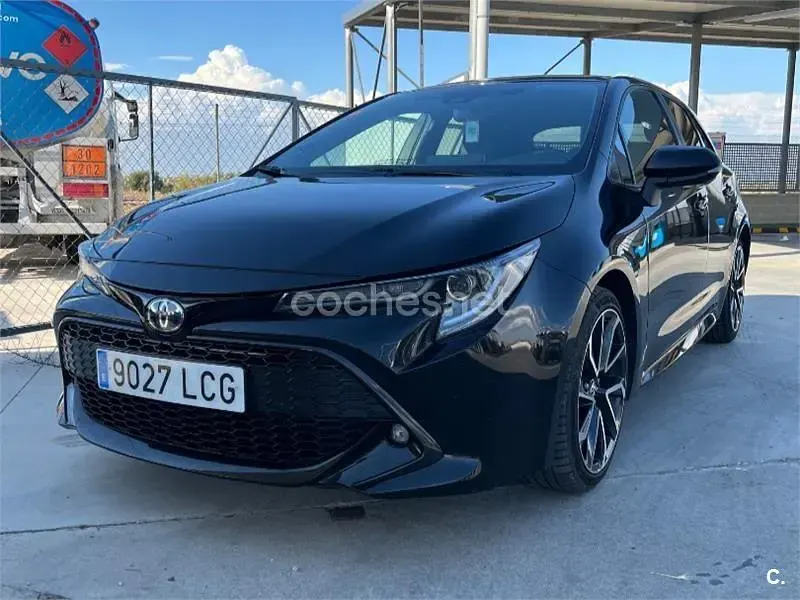 Usado Toyota Corolla 180 CV (132 kW) 2019 Negro Berlina