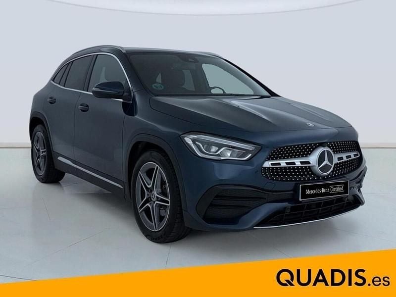 Usado Mercedes GLA180 136 CV (100 kW) 2022 Azul SUV