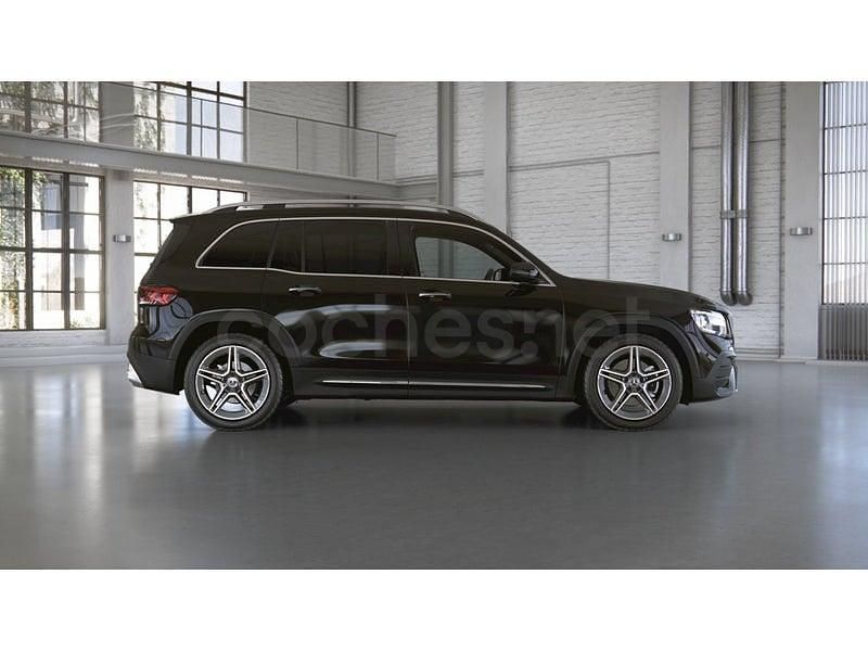 Usado Mercedes GLB200 AMG line 150 CV (110 kW) 2024 Negro noche SUV