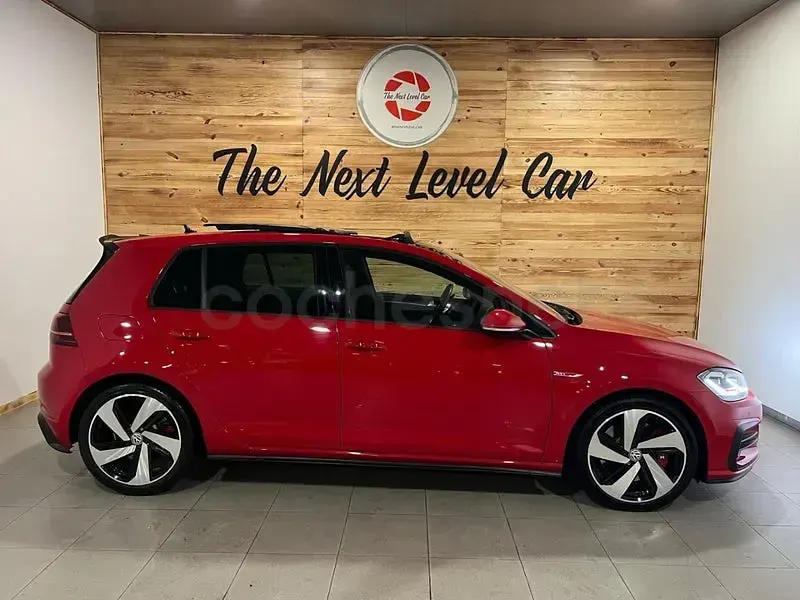Usado VW Golf VII GTI 245 CV (180 kW) 2019 Rojo Berlina