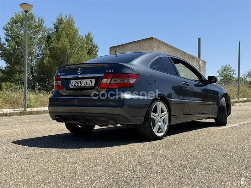 Usado Mercedes CLC200 122 CV (89 kW) 2009 Negro Coupe