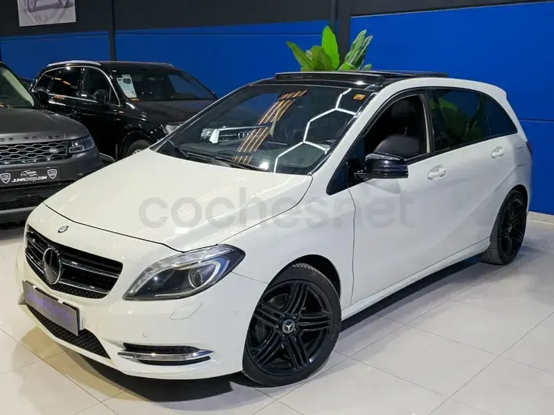 Usado Mercedes B200 156 CV (114 kW) 2013 Blanco Utilitario