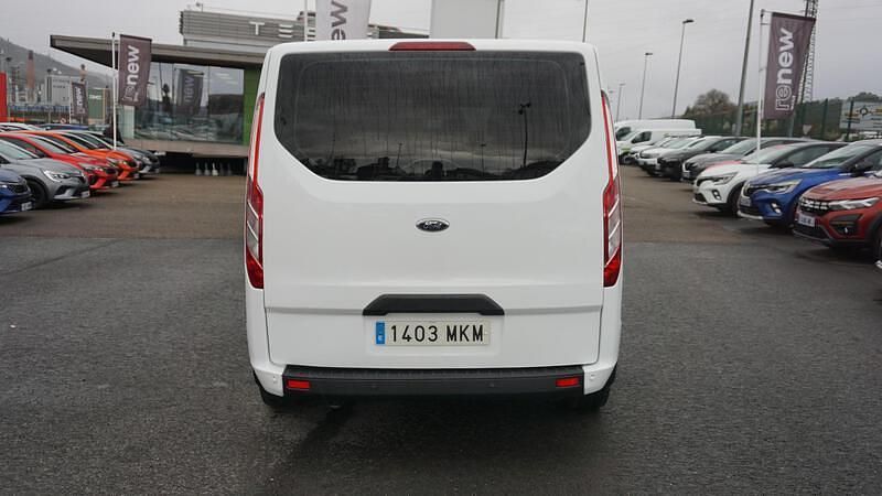 Usado Ford Transit Custom Trend 130 CV (95 kW) 2023 Blanco Familiar