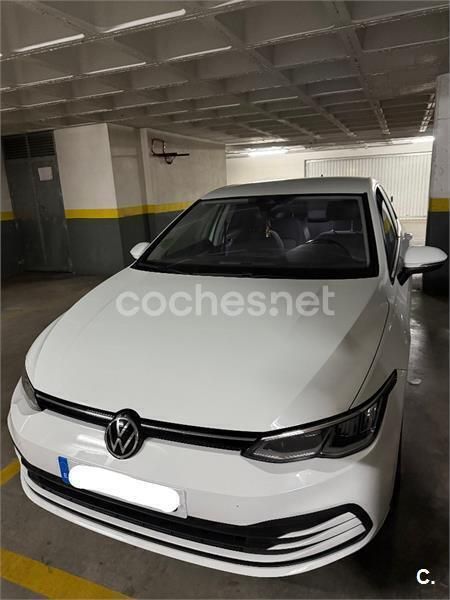 Blanco Usado 2021 VW Golf VIII Berlina | 24.000 € (Un poco caro) - Imagen 1/4