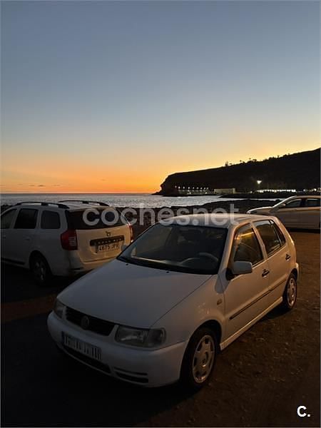 Blanco Usado 1999 VW Polo Berlina | 1700 € - Imagen 1/4