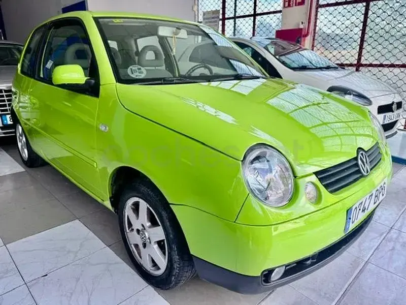 Usado VW Lupo Trendline 75 CV (55 kW) 2002 Verde Utilitario