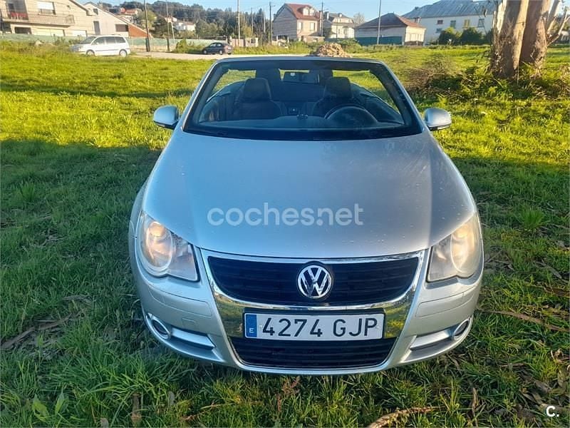 Usado VW Eos 140 CV (102 kW) 2008 Gris / plata Descapotable