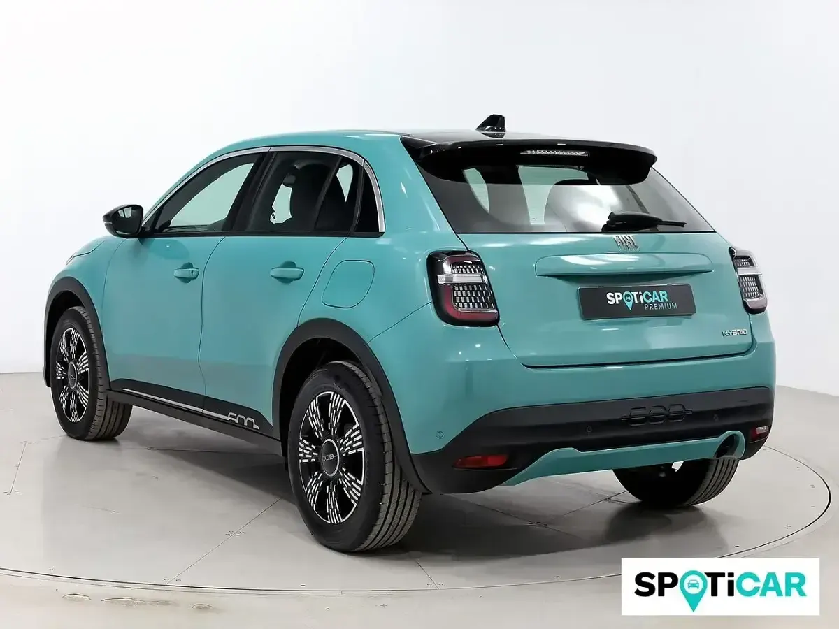 Usado Fiat 600 101 CV (74 kW) 2025 Azul SUV