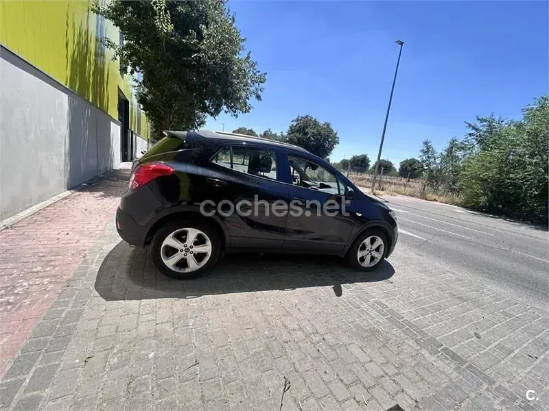 Usado Opel Mokka Selective 136 CV (100 kW) 2014 Negro SUV