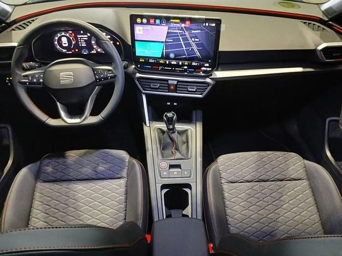 Usado Seat Leon FR 116 CV (85 kW) 2025 Rojo