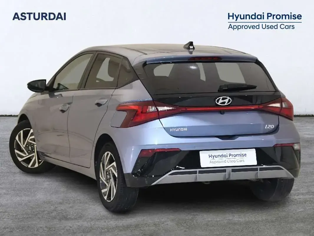 Usado Hyundai i20 101 CV (74 kW) 2025 Azul Utilitario