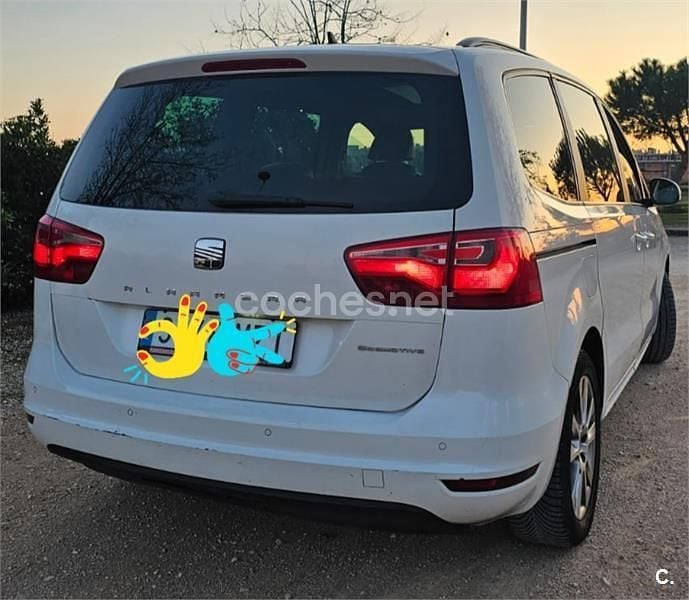 Usado Seat Alhambra Style 140 CV (102 kW) 2013 Blanco Monovolumen
