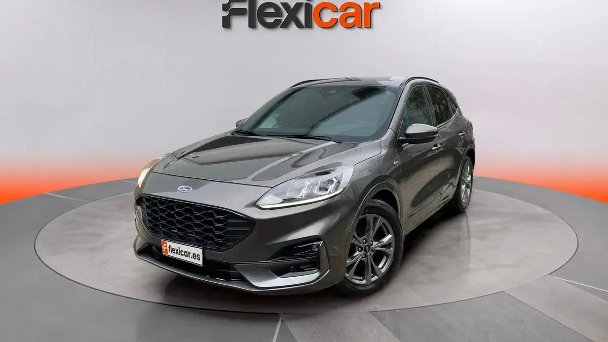 Usado Ford Kuga ST-Line 120 CV (88 kW) 2024 Gris SUV