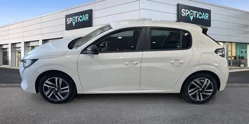 Usado Peugeot 208 Active 75 CV (55 kW) 2023 Blanco Utilitario